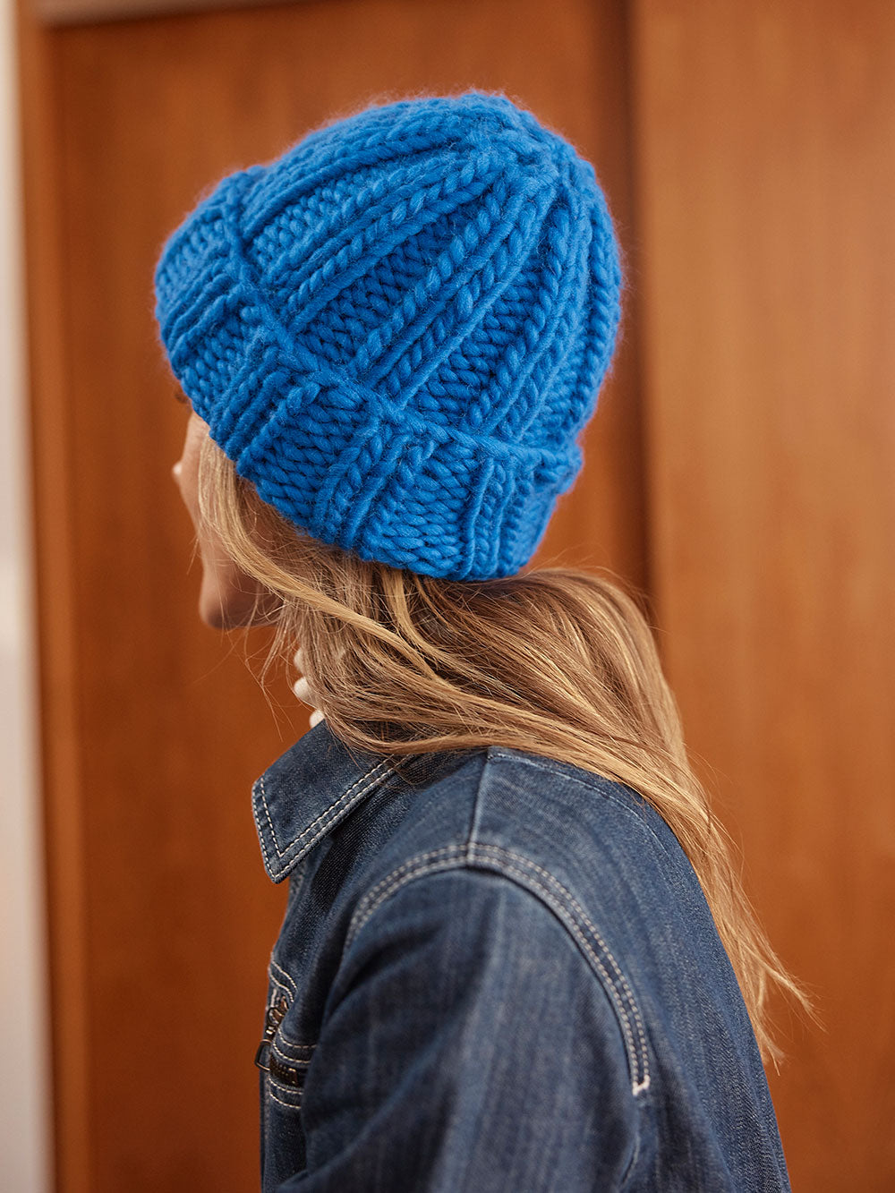 E-we's Cable Beanie – LOOM KNIT