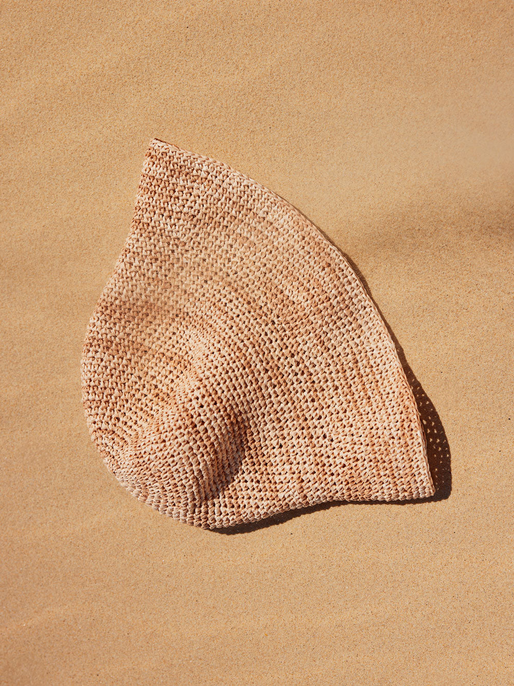 Ivy Raffia Bucket Hat Crochet Kit in Sea Shell