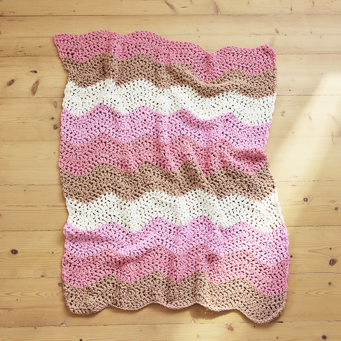 Super Bulky Yarn Throw pattern by Rhelena
